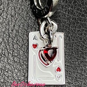 Pandora - Disney  Evil Queen of Hearts Double Dangle Charm 793420C01